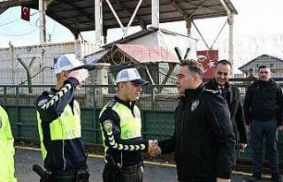 Ağrı Emniyet Müdürü Önder, trafik denetimlerini...
