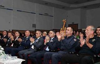 Aliağa’da Öğretmenler Günü kutlamaları