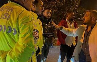 Alkollü sürücüden polise: "Ehliyetimi alma...