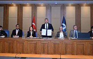 Anadolu Üniversitesi ve AIOA arasında akademik iş...