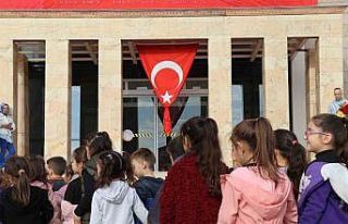 Anıtkabir ruhunu Denizli’de yaşayan öğrenciler...
