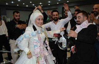 Artvin’de damada arkadaşlarından canlı tavuk...