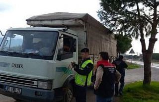 Aydın’da hayvan hastalıklarına karşı yol kontrolleri...