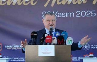 Bakan Bak: "Türkiye, spor devrimi yaşıyor"
