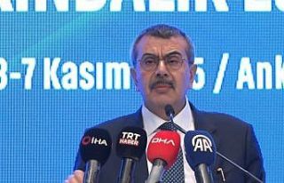 Bakan Tekin: "45 farklı ülkede 2 bin 785 bursiyerimiz...
