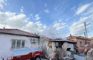 Balıkesir’de depoda yangın