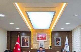 Başkan Tatık makamında DMD hastası Mehmet’i...