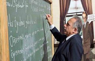 Başkan Yalçın’dan Öğretmenler Günü mesajı