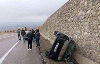Bayburt-Erzurum kara yolunda trafik kazası: 3 yaralı