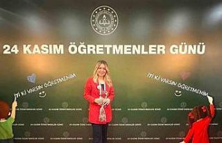 Bayburt’ta yılın öğretmeni Mevhibe Kübra Hançer...