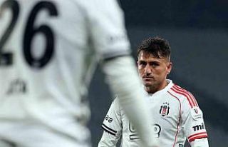 Beşiktaş’ta Cengiz Ünder penaltıyı kaçırdı