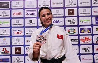 BEUN Spor Bilimleri Fakültesi Öğrencisi Vandemir’den...