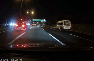 Beykoz’da makas atıp kontrolden çıkan araç takla...