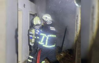 Bilecik’te metruk bina yangın