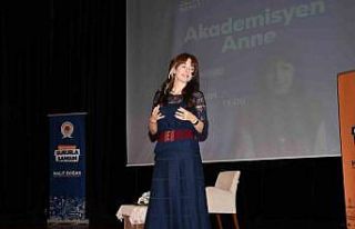 "Bilinçli Ebeveynlik" söyleşisi