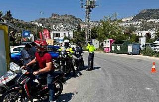 Bodrum’da abartı egzozlu motosiklete 28 bin 937...