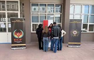 Bursa polisi, okul okul gezerek öğrencileri bilgilendirdi