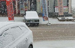 Çelikhan ilçesine yılın ilk kar yağışı başladı