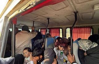 Çeşme’de 40 düzensiz göçmen yakalandı