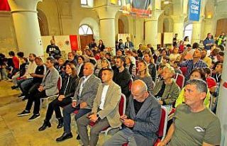 Çeşme’de satranç turnuvası düzenlendi