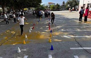 Çocuklar hem eğleniyor, hem sporu seviyor