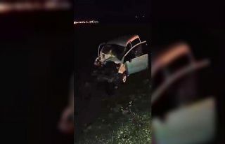 Diyarbakır’da hafif ticari araç ile traktör çarpıştı:...