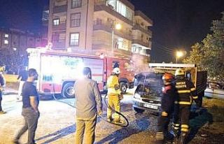 Dörtyol’da pikap yangını