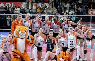 Eczacıbaşı Dynavit evinde galip