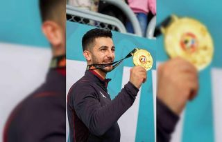 Eray Şamdan, Dünya Karate Şampiyonası’nda altın...