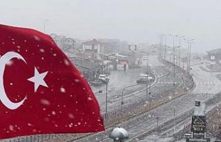 Erciyes’te kar yağışı yeniden başladı