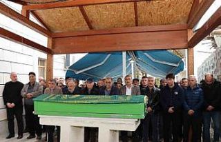 Eski belediye başkanı dualarla uğurlandı