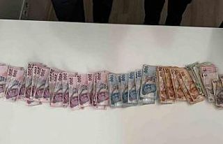 Esnaftan para toplayan dilencinin üzerinden 9 bin...