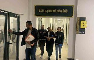 Evden ziynet eşyası ve saç şekillendirici çalan...