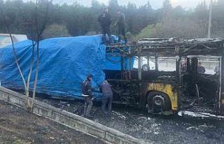 Eyüpsultan’da İETT otobüsü alev topuna döndü