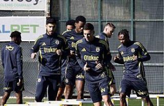 Fenerbahçe, Ferencvaros maçının hazırlıklarını...