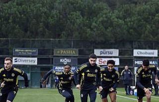 Fenerbahçe, Galatasaray maçı hazırlıklarını...