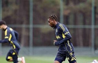 Fenerbahçe günü çift antrenmanla tamamladı