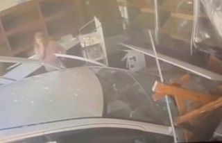 Fırına dalan otomobil ortalığı savaş alanına...