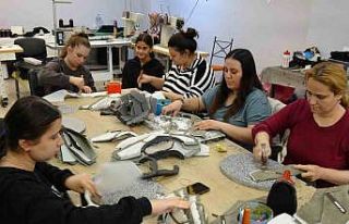 Gaziantep’te ayakkabı sektörünün imdadına kadınlar...