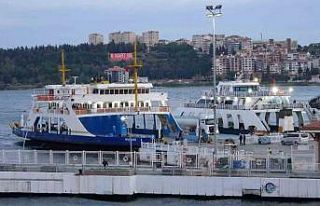 Gökçeada’ya tüm feribot seferleri iptal edildi