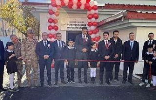 Hakkari’de 300 kişilik modern konferans salonu...