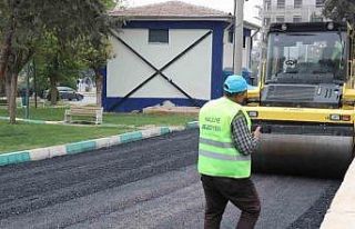 Haliliye’deki mahallede asfalt çalışması