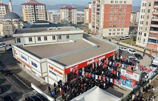 Halk Pazarı’nın 9’ncu şubesi Toki’lerde açıldı