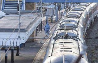 İngiltere polisi: "Tren saldırısı terör...