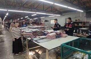 Jandarma’dan kadınlara KADES ile UYUMA anlatıldı