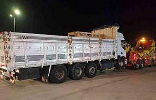 Kamyon çekiciye arkadan çarptı, 1 ölü