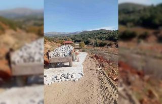 Karacasu Dibekbükü mevkiindeki yol çalışması...