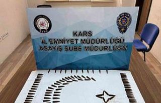 Kars’ta çok sayıda silah ve mühimmat ele geçirildi