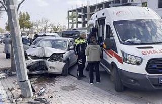 Kaza yapan sürücü telefonda "ben ne yapacağım"...