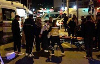 Kazaya karışan sürücü aracı bırakıp kaçtı:...